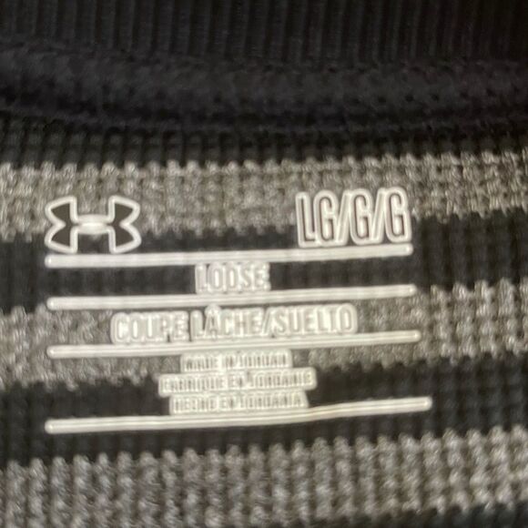 Large Under Armour Gray-Black Striped LS Shirt‎ - Picture 2 of 4